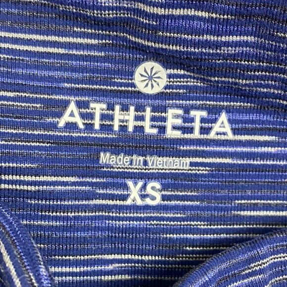 Athleta | Blue Striped Chaturanga Energy Capri Leggings Size XS - Picture 7 of 9